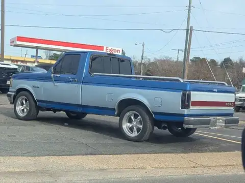 Ford F-150 (1990) spotted in Richmond, United States
