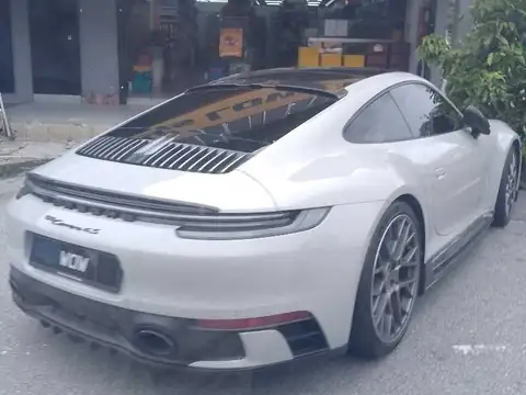 Porsche 911 Carrera S spotted in Bandar Seri Alam