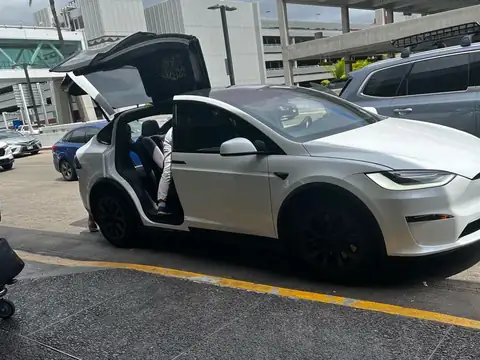 Tesla Model X spotted in Honolulu, United States