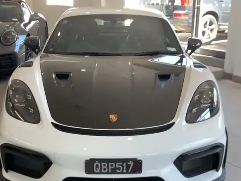 Porsche Cayman GT4 spotted in Wellington