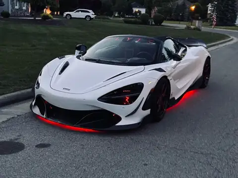 McLaren 720S (2020) spotted in Youngstown, United States