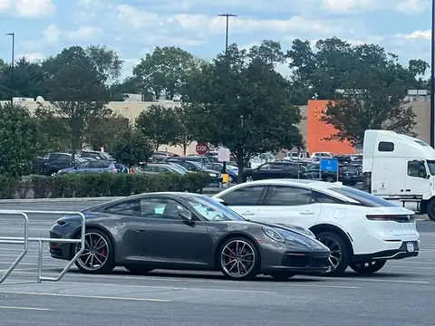 Porsche 911 spotted in Harrisburg