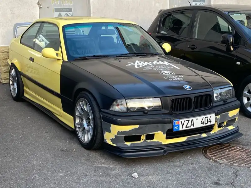 BMW M3 E30 (1992) spotted in Chisinau, Moldova