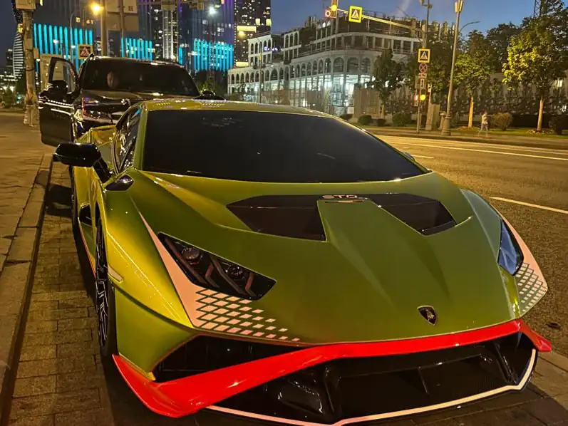 Lamborghini Essenza SCV12 spotted in Moscow
