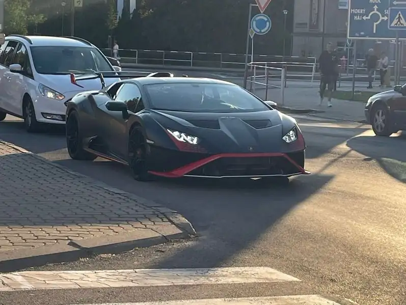 Lamborghini Huracán spotted in Trenčín