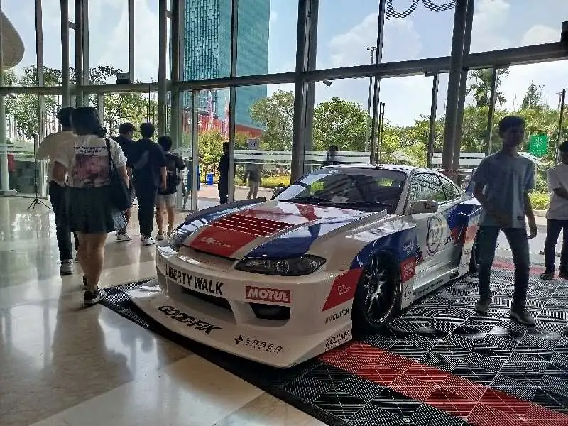 Nissan Silvia S15 (2001) spotted in South Tangerang, Indonesia