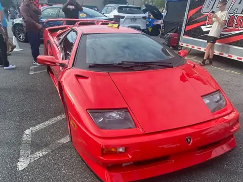 Lamborghini Diablo (1990) spotted in Marietta, United States