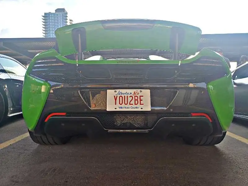 McLaren P1 (2015) spotted in Calgary, Canada