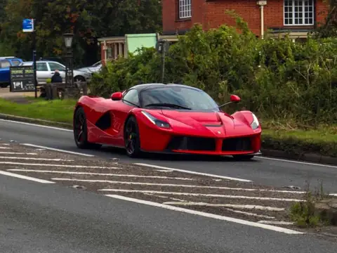 Ferrari LaFerrari spotted in Southampton