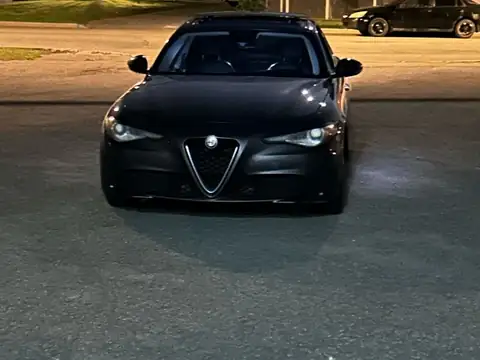 Alfa Romeo Giulia spotted in Québec