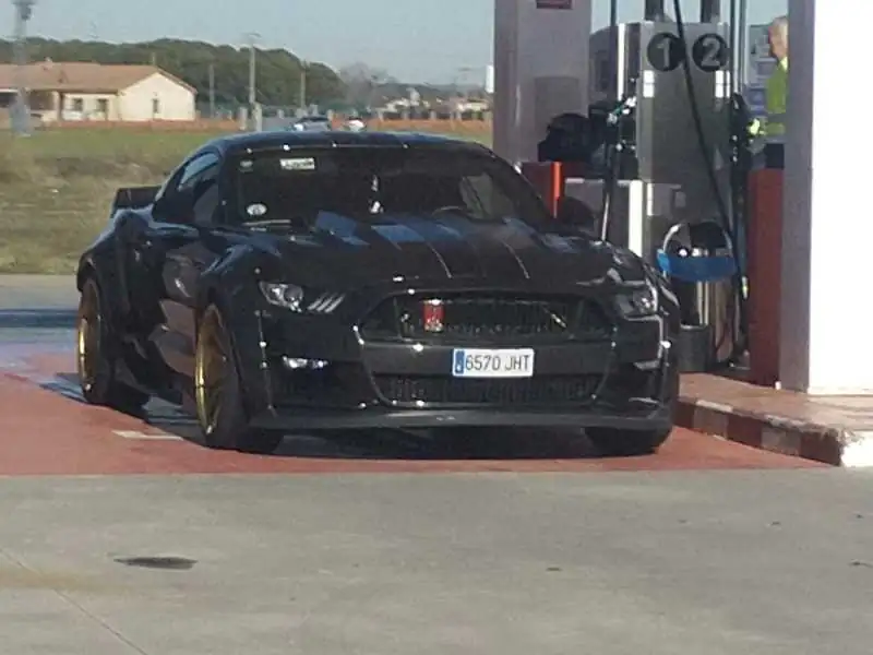 Ford Mustang Shelby GT350R (2017) spotted in Marbella, Spain