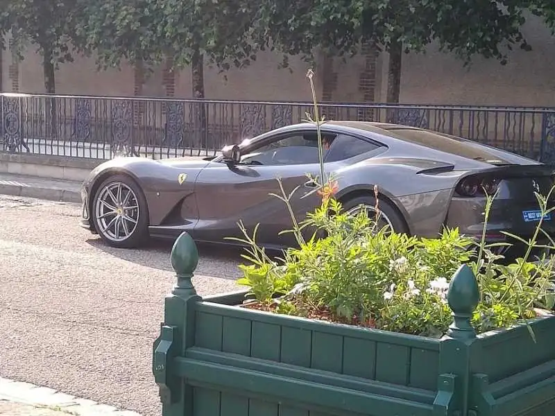 Ferrari 812 Superfast (2018) spotted in Fontainebleau, France
