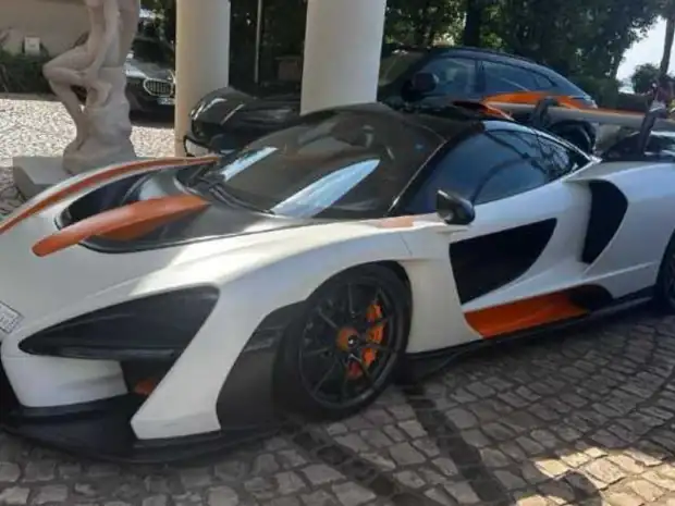 McLaren Senna spotted in Foggia