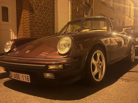 Porsche 911 (1982) spotted in Mons, Belgium