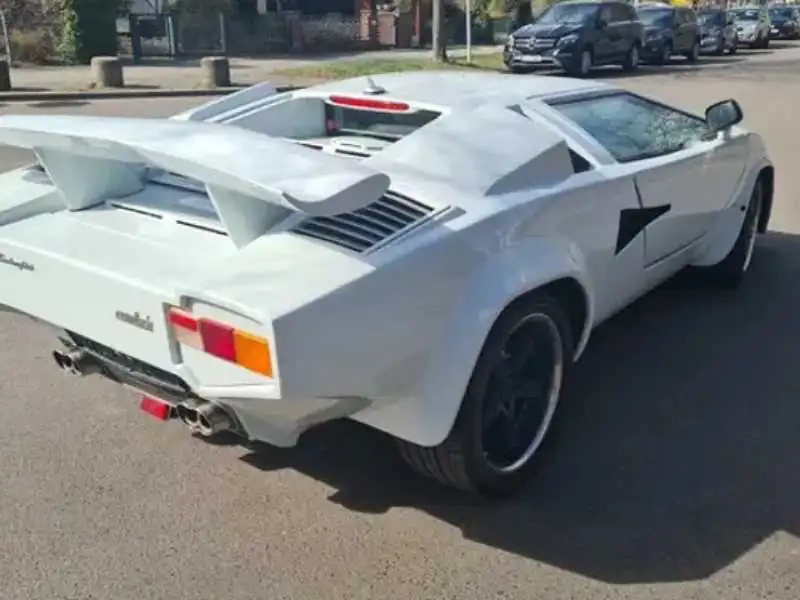 Lamborghini Countach (1980) spotted in Aachen, Germany