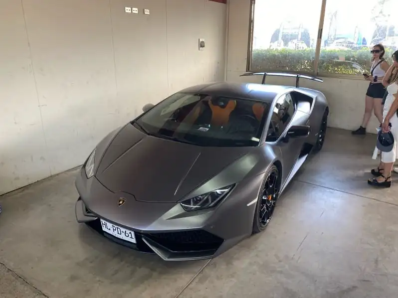 Lamborghini Huracán spotted in Rancagua