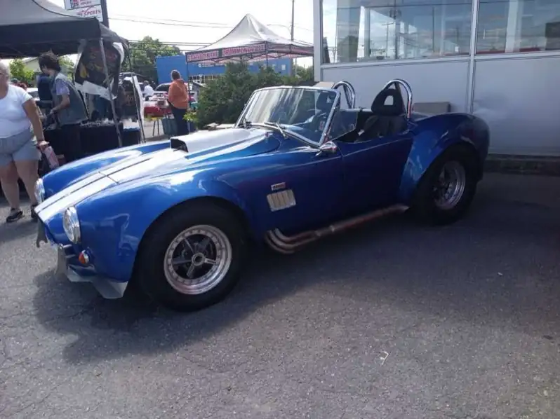 AC Cobra (1965) spotted in Saint-Hyacinthe, Canada