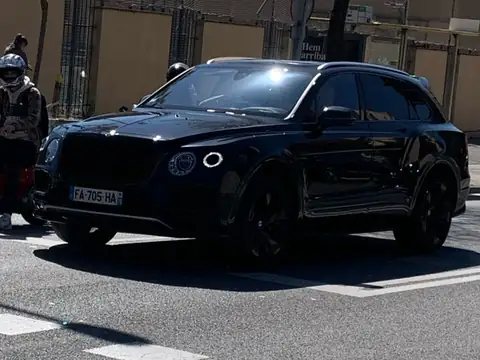 Bentley Bentayga (2020) spotted in Sant Cugat del Vallès, Spain