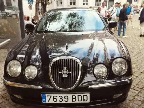 Jaguar S-Type spotted in Lisbon