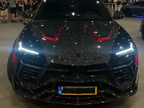 Lamborghini Urus (2022) spotted in 's-Hertogenbosch, The Netherlands
