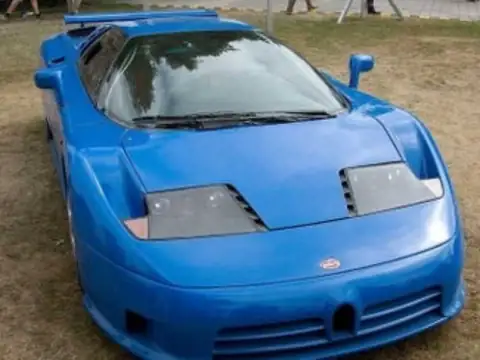 Bugatti EB110 (1991) spotted in São Paulo, Brazil