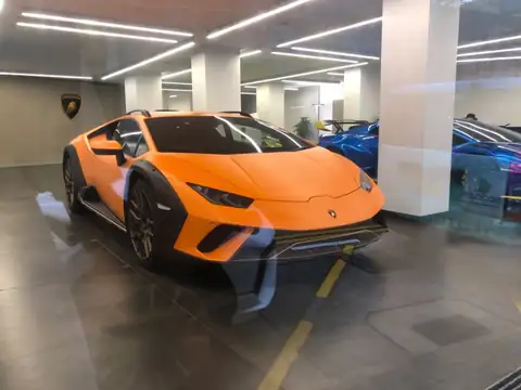 Lamborghini Huracán Sterrato (2023) spotted in Hong Kong, Hong Kong