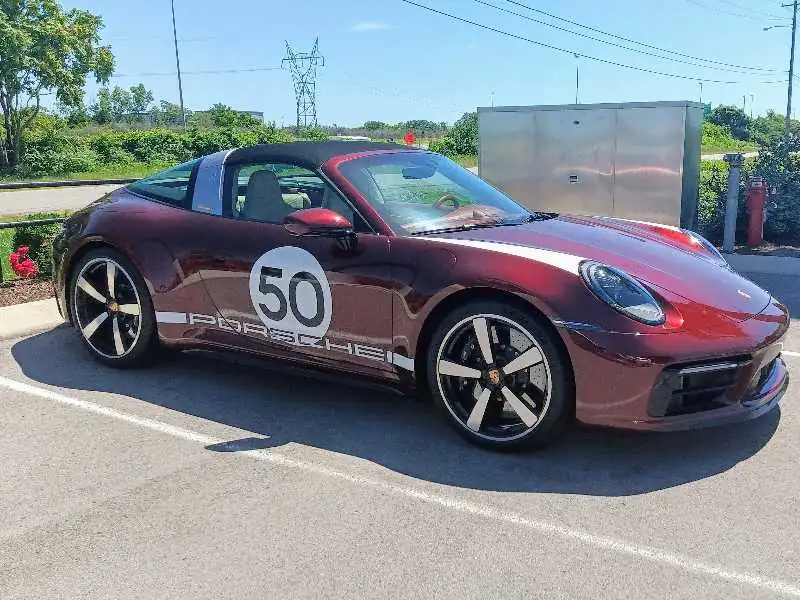 Porsche 911 Targa 4S Heritage Design Edition (2021) spotted in St. Louis, United States