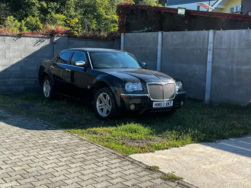 Chrysler 300C (2007) spotted in Timişoara, Romania