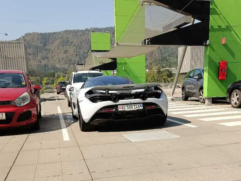 McLaren 720S spotted in Villach