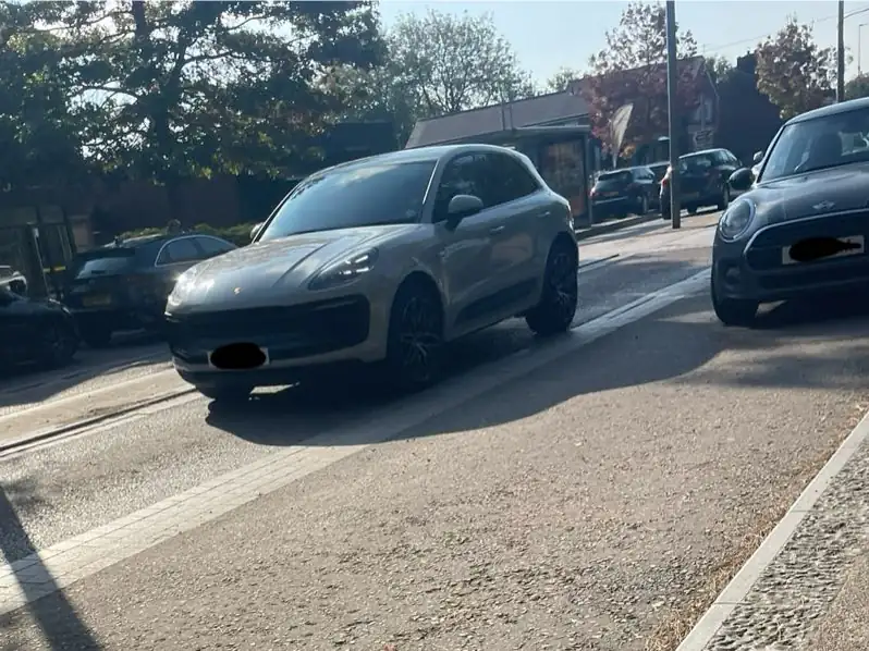 Porsche Macan (2023) spotted in Stockport, United Kingdom