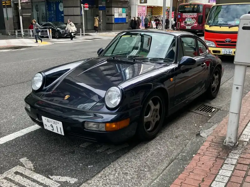 Porsche 911 (1990) spotted in Tokyo, Japan
