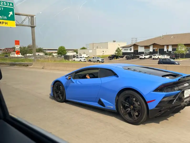 Lamborghini Huracán spotted in Duluth