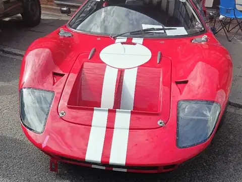 Ford GT40 (1966) spotted in Stevenage, United Kingdom