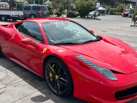 Ferrari 458 Italia spotted in Concepción