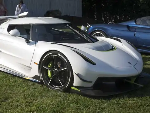 Koenigsegg Jesko (2020) spotted in Okinawa, Japan