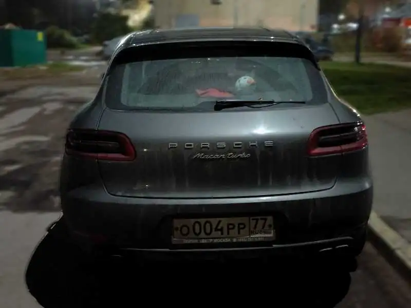 Porsche Macan Turbo (2020) spotted in Udomlya, Russia