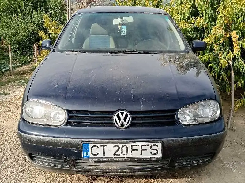 Volkswagen Golf spotted in Hunedoara
