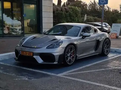 Porsche Cayman GT4 spotted in Herzliya