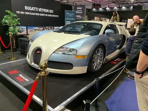 Bugatti Veyron 501 (2010) spotted in Paris, France