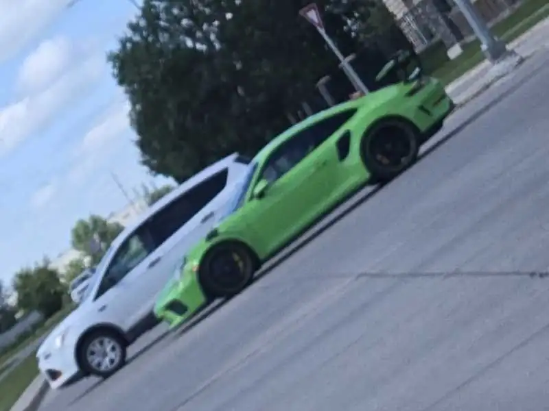 Porsche 911 GT3 RS spotted in Winnipeg