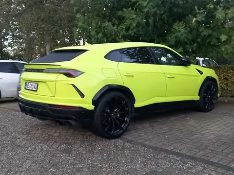 Lamborghini Urus (2021) spotted in Groningen, The Netherlands