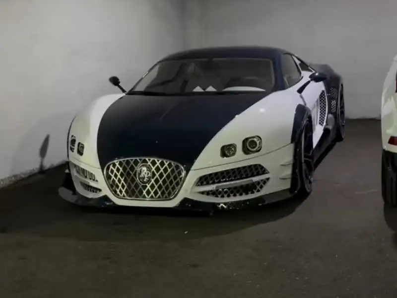 Bugatti Veyron Mansory Vivere (2014) spotted in Yerevan, Armenia