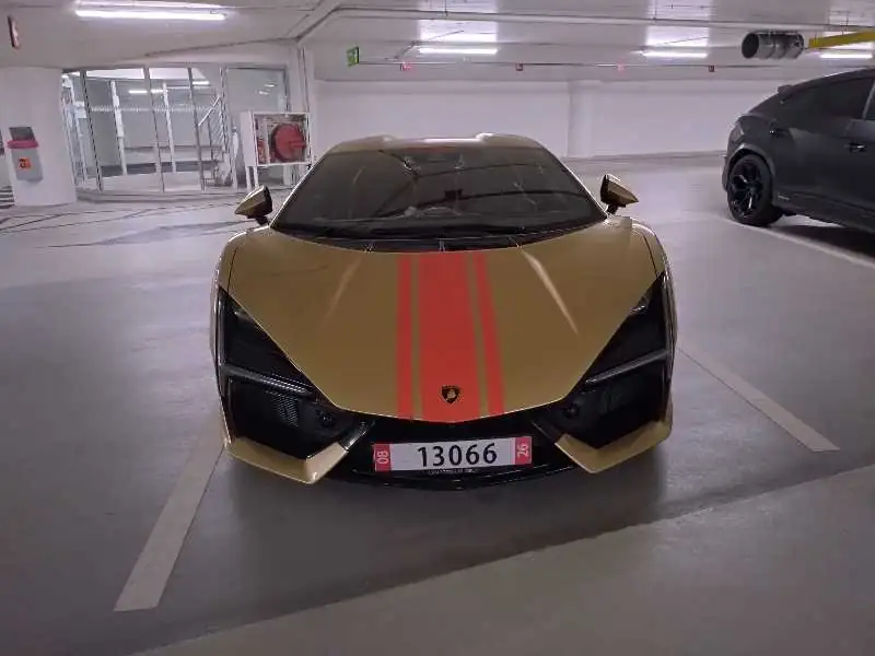 Lamborghini Sian (2025) spotted in Leipzig, Germany