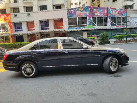 Mercedes-Benz S-Class (2010) spotted in Makati City, Philippines
