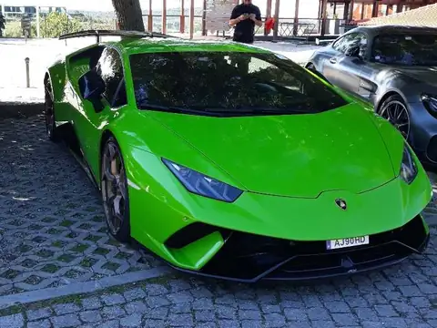 Lamborghini Huracán spotted in Amadora