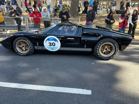 Ford GT40 (1966) spotted in Cape Town, South Africa