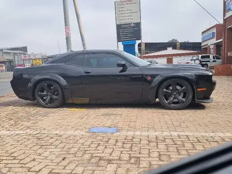 Dodge Challenger SRT Hellcat (2018) spotted in Johannesburg, South Africa