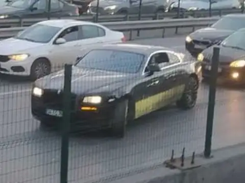 Rolls-Royce Wraith (2021) spotted in Istanbul, Turkey