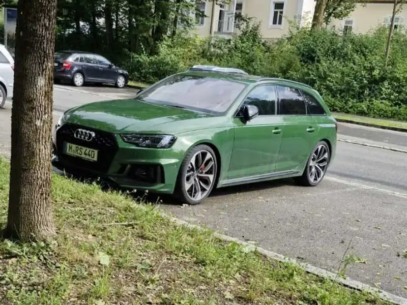 Audi RS4 Avant spotted in Penzberg