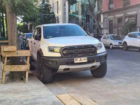 Ford Raptor spotted in Santiago